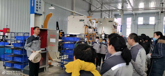 济南锐拓科技有限公司全体员工进行消防应急预案演练